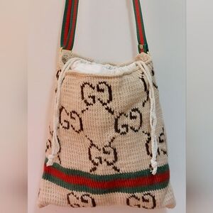 NEW Gucci Beige Knit Crossbody Bag With GG Web Design + Iconic Green/Red Strap